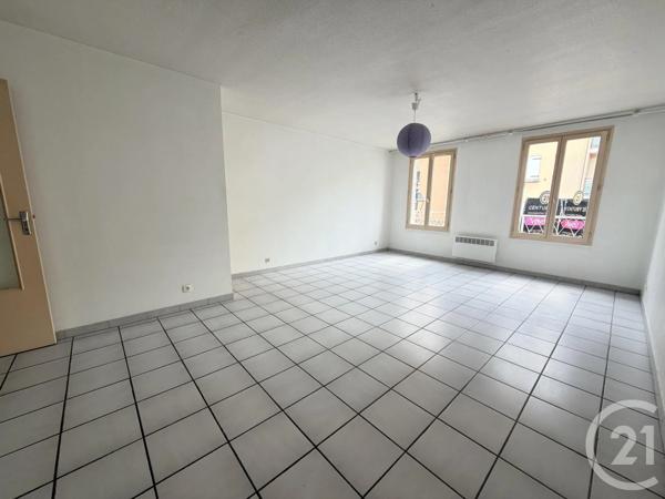 Appartement F3 à vendre  3 pièces - 75,60 m 2   VOIRON  - 38