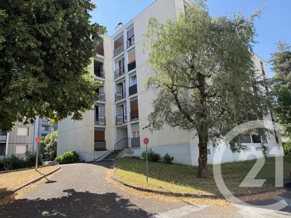 Appartement F3 à vendre  3 pièces - 75,60 m 2   VOIRON  - 38