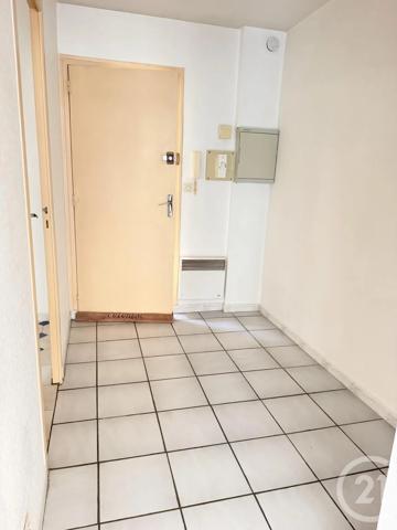 Appartement F3 à vendre  3 pièces - 75,60 m 2   VOIRON  - 38