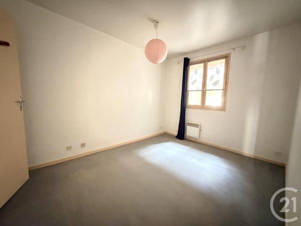 Appartement F3 à vendre  3 pièces - 75,60 m 2   VOIRON  - 38
