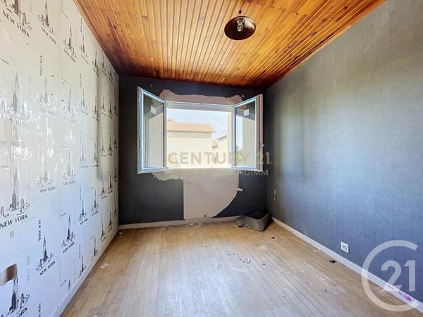 Maison à vendre  4 pièces - 61 m 2   PONT DE CHERUY  - 38