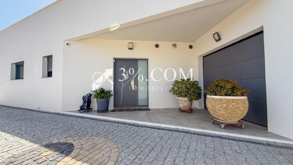 Villa 6 pièce(s) 4 chambre(s) 153 m²
