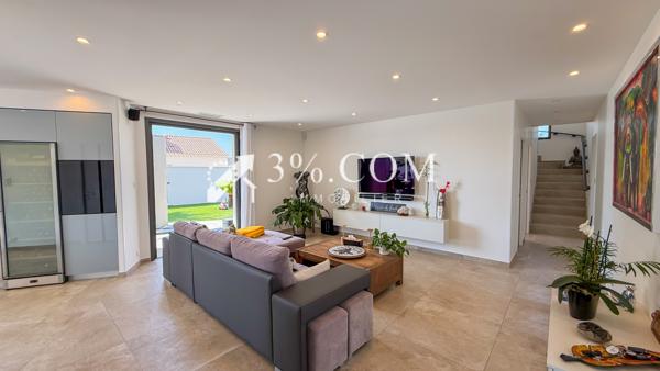 Villa 6 pièce(s) 4 chambre(s) 153 m²