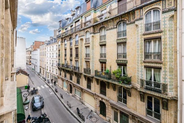 Quartier prestigieux de PARIS, grand studio à VENDRE