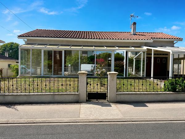 Villeneuve sur lot, maison de plain-pied 2 chambres avec jardin et dépendances