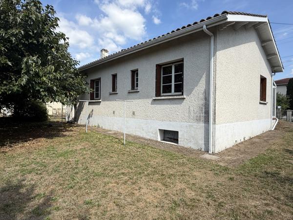 Villeneuve sur lot, maison de plain-pied 2 chambres avec jardin et dépendances