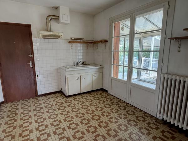 Villeneuve sur lot, maison de plain-pied 2 chambres avec jardin et dépendances