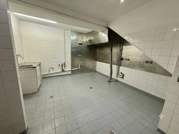 Local commercial de 166m² au centre de Blaye