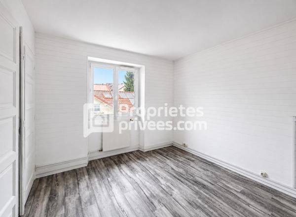 Maison 3 appartements Ugine 13 pièces  200 m2