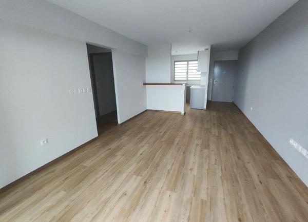 Appartement à louer    3 pièces • 86,30 m2 La Celle-sous-Gouzon