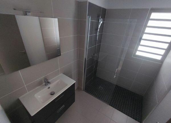 Appartement à louer    3 pièces • 86,30 m2 La Celle-sous-Gouzon