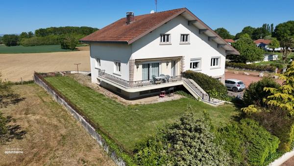 Maison avec local séparé pour bureaux ou appartement proche Montrevel en Bresse