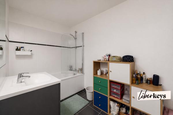 T3 AVEC LOGGIA ET PARKING – MOULINS / PARC JB LEBAS