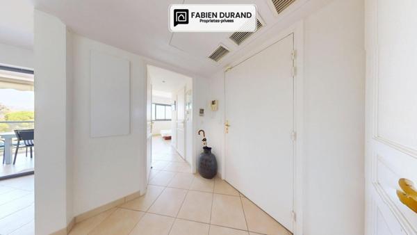 CANNES PLAGE DU MIDI 700m 3 PIÈCES 71,8 M² DEUX TERRASSES 22 M²  PISCINE  GARAGE -   APERÇU MER