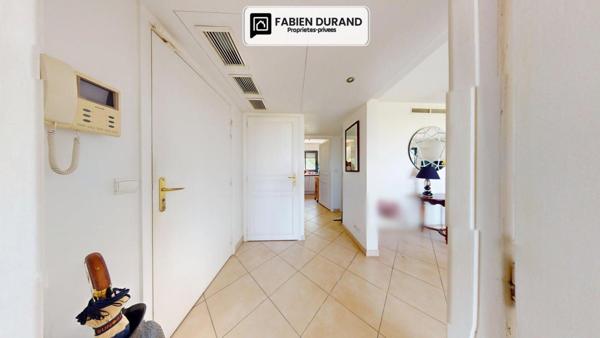 CANNES PLAGE DU MIDI 700m 3 PIÈCES 71,8 M² DEUX TERRASSES 22 M²  PISCINE  GARAGE -   APERÇU MER