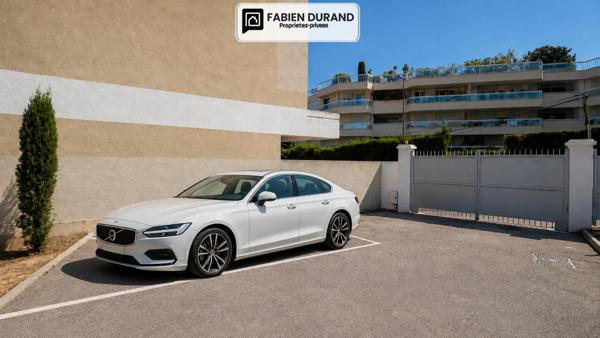CANNES PLAGE DU MIDI 700m 3 PIÈCES 71,8 M² DEUX TERRASSES 22 M²  PISCINE  GARAGE -   APERÇU MER