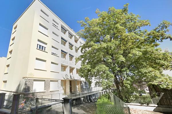 CHAMALIERES ,appartement à rénover avec balcon et garage