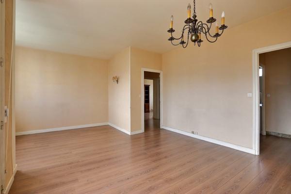 CHAMALIERES ,appartement à rénover avec balcon et garage