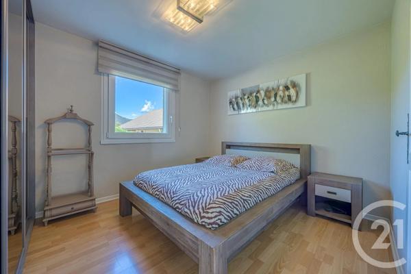Maison à vendre  5 pièces - 97,43 m 2   RUMILLY  - 74