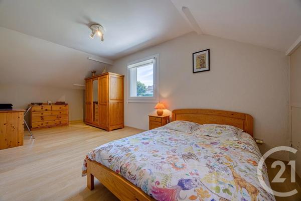 Maison à vendre  5 pièces - 97,43 m 2   RUMILLY  - 74