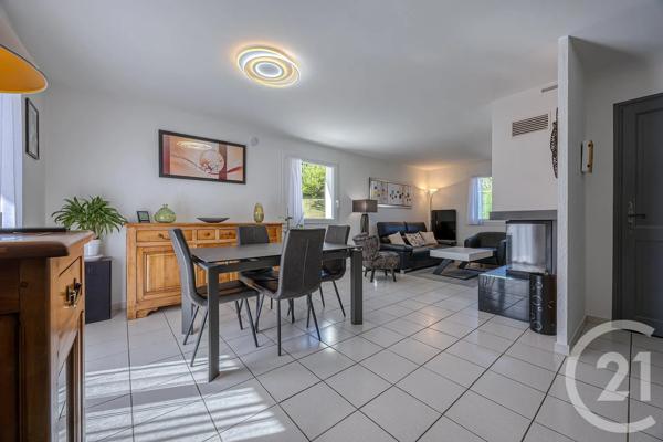Maison à vendre  5 pièces - 97,43 m 2   RUMILLY  - 74