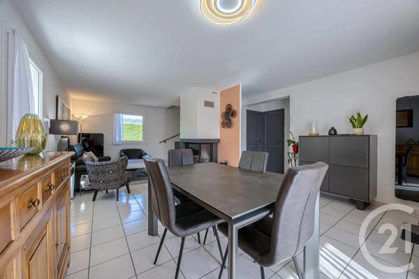 Maison à vendre  5 pièces - 97,43 m 2   RUMILLY  - 74