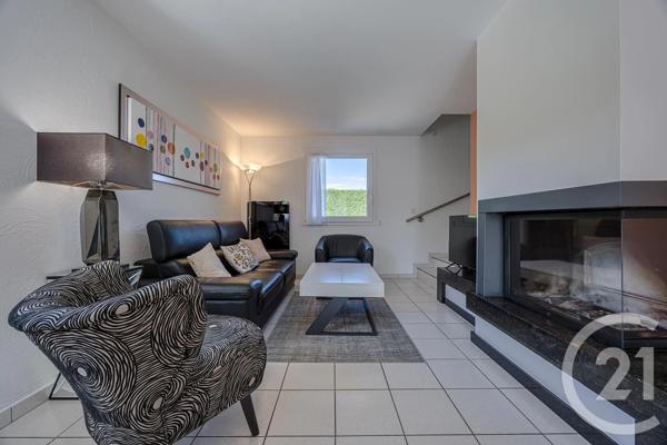 Maison à vendre  5 pièces - 97,43 m 2   RUMILLY  - 74
