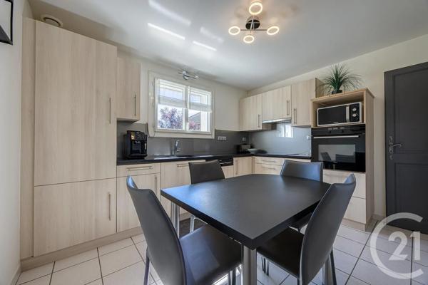 Maison à vendre  5 pièces - 97,43 m 2   RUMILLY  - 74
