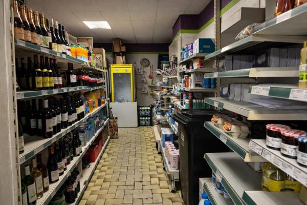 Local Vide sur Saint Die Des Vosges 3 pièce(s) 80 m2