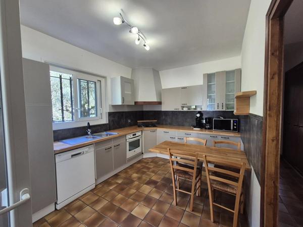 Vente Villa 6 pièces 160 m2 à Le Cannet-des-Maures