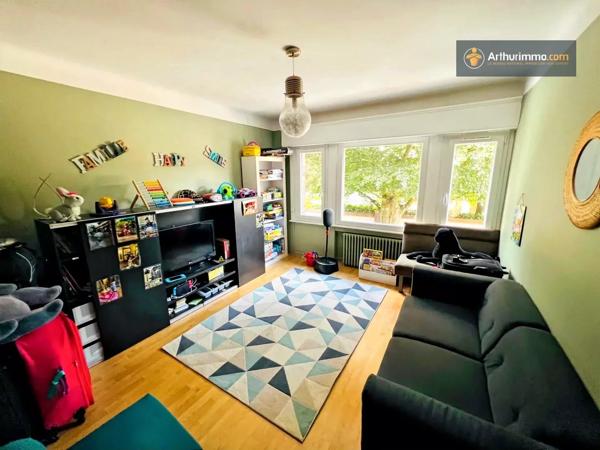 Vente                                                      Maison
                        
                     7 pièces                      191 m2                     à Croix