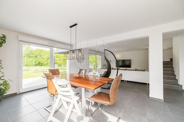 Maison 3 chambre(s) à vendre - Saint-Louis, Haut-Rhin - 68