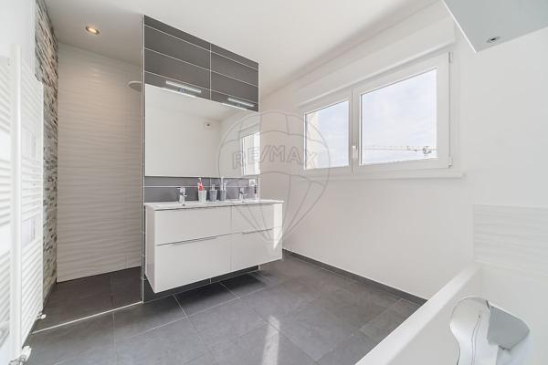 Maison 3 chambre(s) à vendre - Saint-Louis, Haut-Rhin - 68