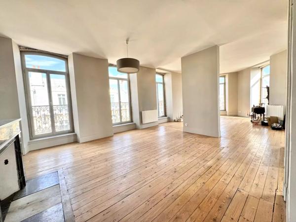 Appartement T4 de 150m2 - Rue Alsace Lorraine