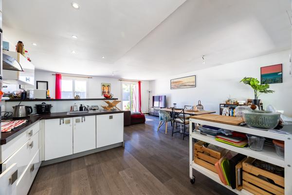 Maison
         5 pièces
        - 113 m² Exclusivité 399 000 € *