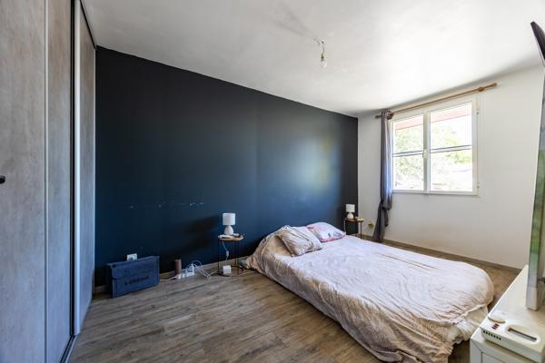 Maison
         5 pièces
        - 113 m² Exclusivité 399 000 € *