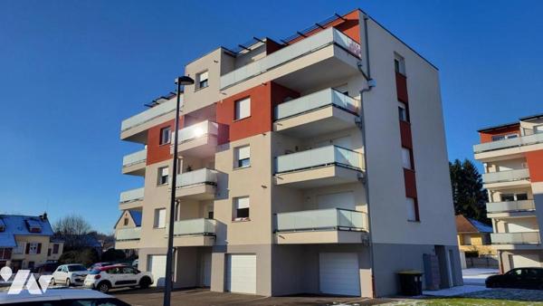 SELONCOURT dans une copropriété de standing de 2019 , appartement  trois pièces avec  cave et garage