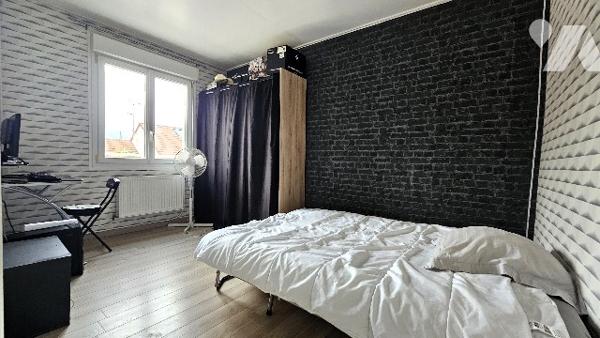 Exclusivité : Maison 3-4 chambres avec terrasse, jardin et garage à Epernay.