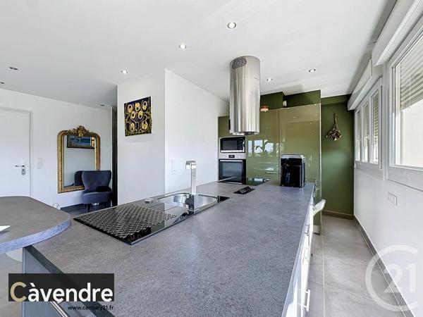Appartement F4 à vendre  4 pièces - 101,10 m 2   AVIGNON  - 84