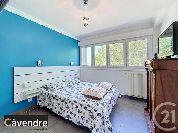 Appartement F4 à vendre  4 pièces - 101,10 m 2   AVIGNON  - 84