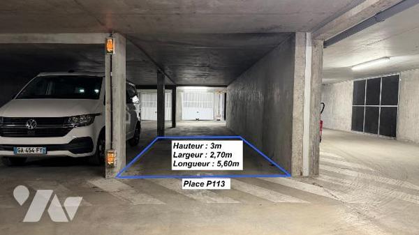 PLACE DE PARKING SÉCURISÉ 15 M² – SEYNOD