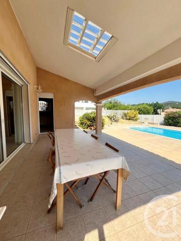 Maison à vendre  4 pièces - 135,30 m 2   ST CYR SUR MER  - 83