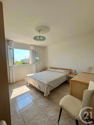 Maison à vendre  4 pièces - 135,30 m 2   ST CYR SUR MER  - 83