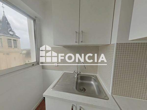 Location Studio 24.13 m² - 14 PLACE CHARLES DE GAULLE Saint Gratien 95210