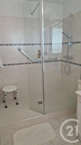 Appartement F4 à vendre  4 pièces - 124 m 2   FREJUS  - 83