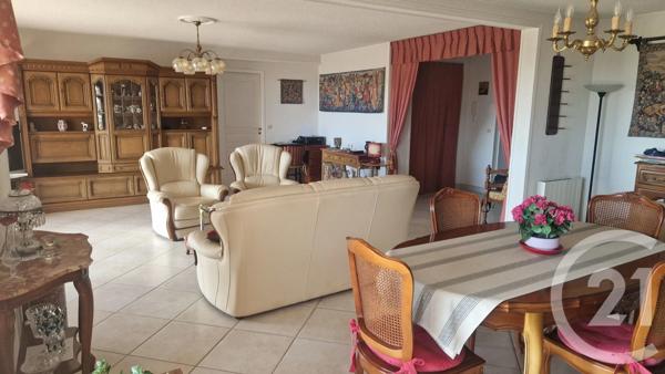 Appartement F4 à vendre  4 pièces - 124 m 2   FREJUS  - 83
