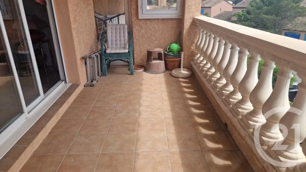 Appartement F4 à vendre  4 pièces - 124 m 2   FREJUS  - 83