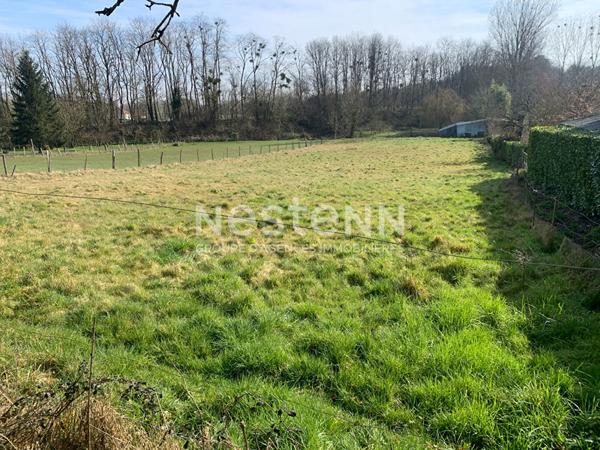 Terrain constructible à La Chapelle Saint Laurent 2178 m2