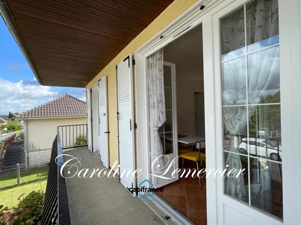 Maison à vendre MAISON DE VILLAGE 1 chambre, dépendances (studio) , garage , terrain 750 m²