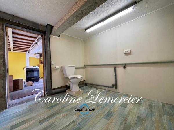Maison à vendre MAISON DE VILLAGE 1 chambre, dépendances (studio) , garage , terrain 750 m²